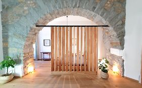 L'Arco Trieste studio living 5